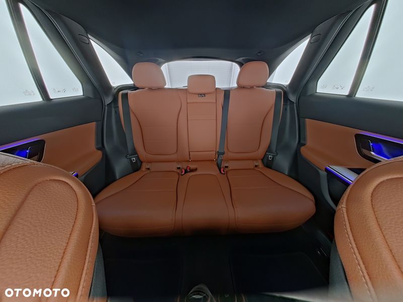 Mercedes-Benz GLC 200 4Matic 9G-TRONIC AMG Line Advanced - 9