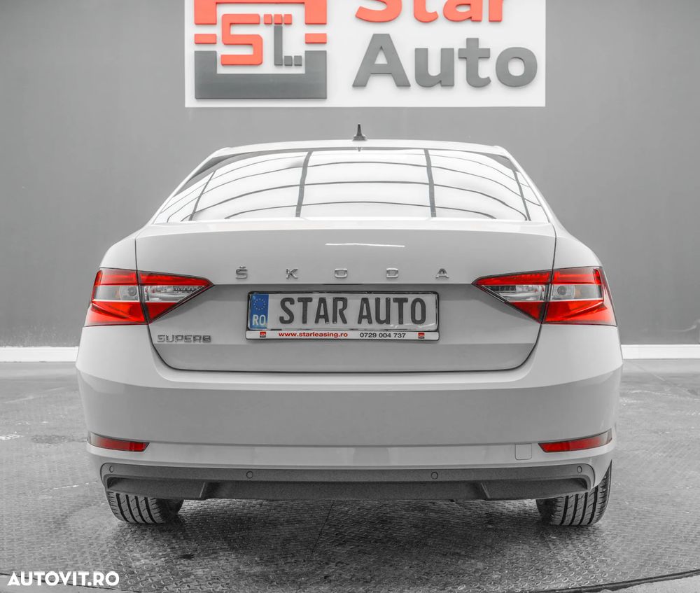 Skoda Superb 2.0 TDI DSG Ambition - 6