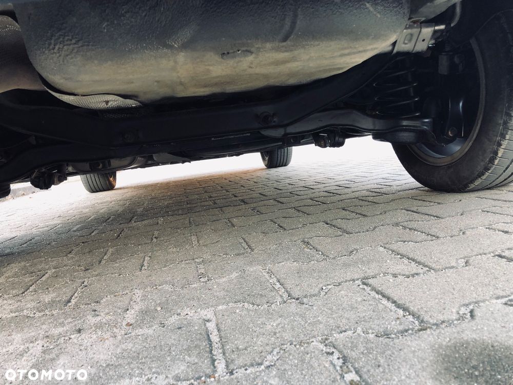 Ford Focus 1.6 Ghia - 5