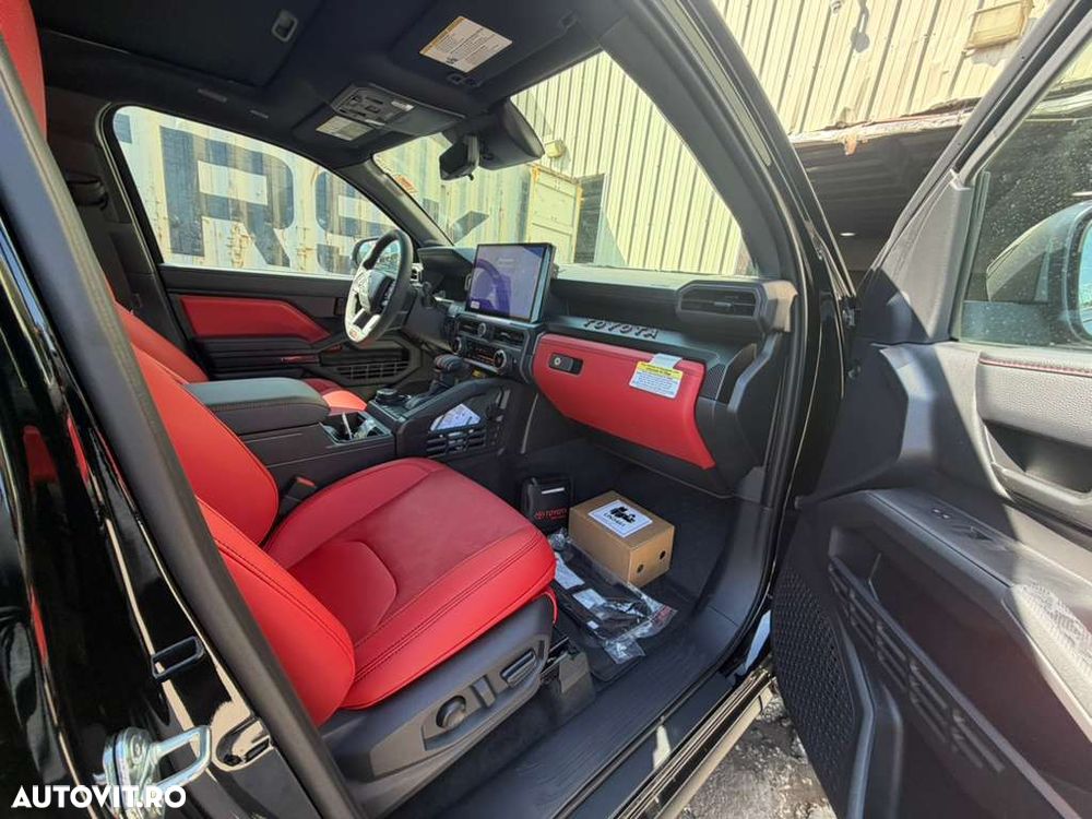 Toyota Tacoma - 6