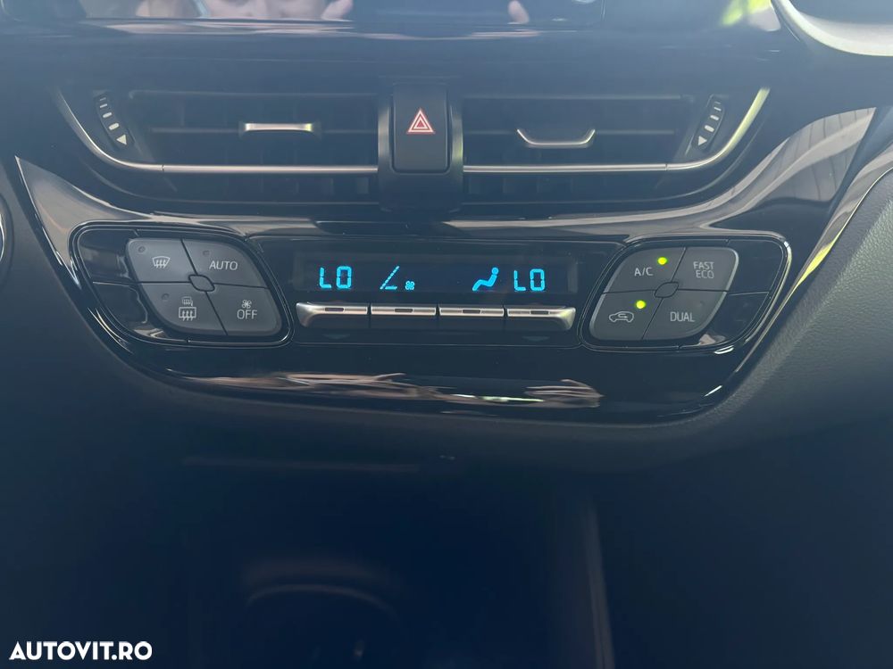 Toyota C-HR - 21