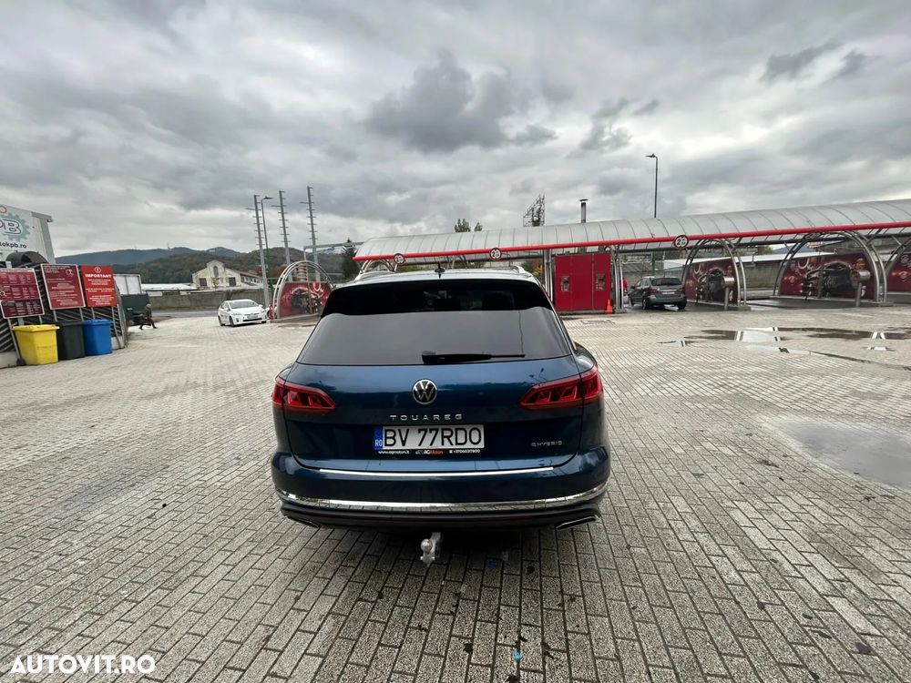 Volkswagen Touareg 3.0 V6 e-Hybrid 4Motion Aut. Elegance - 6