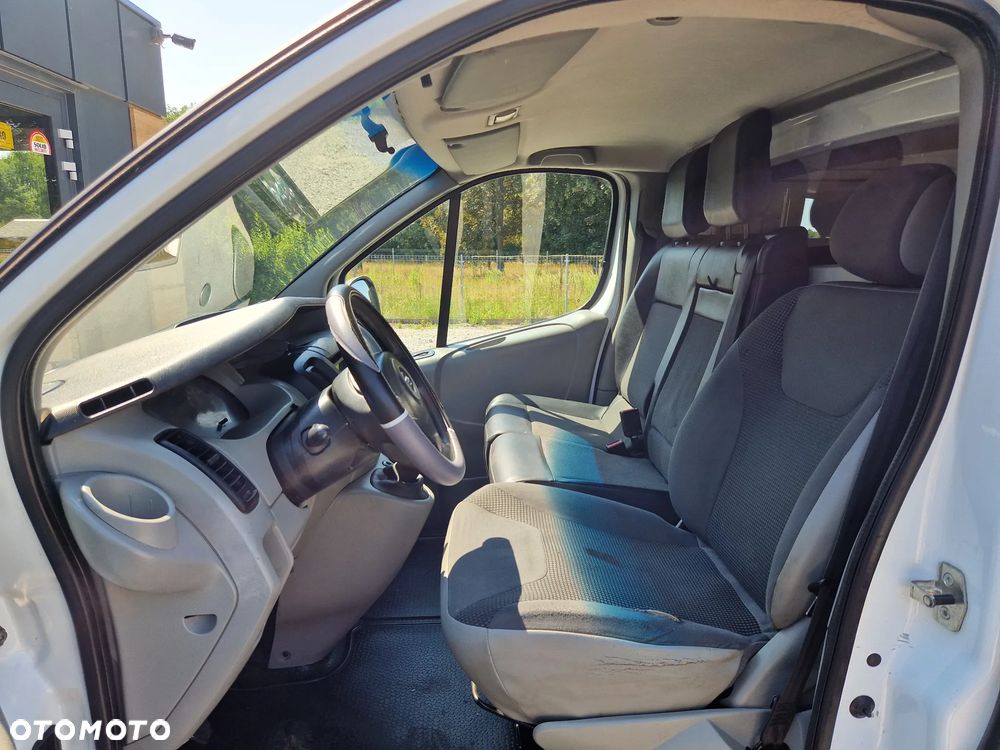 Opel Vivaro - 9