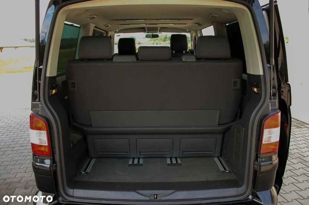 Volkswagen Multivan - 37