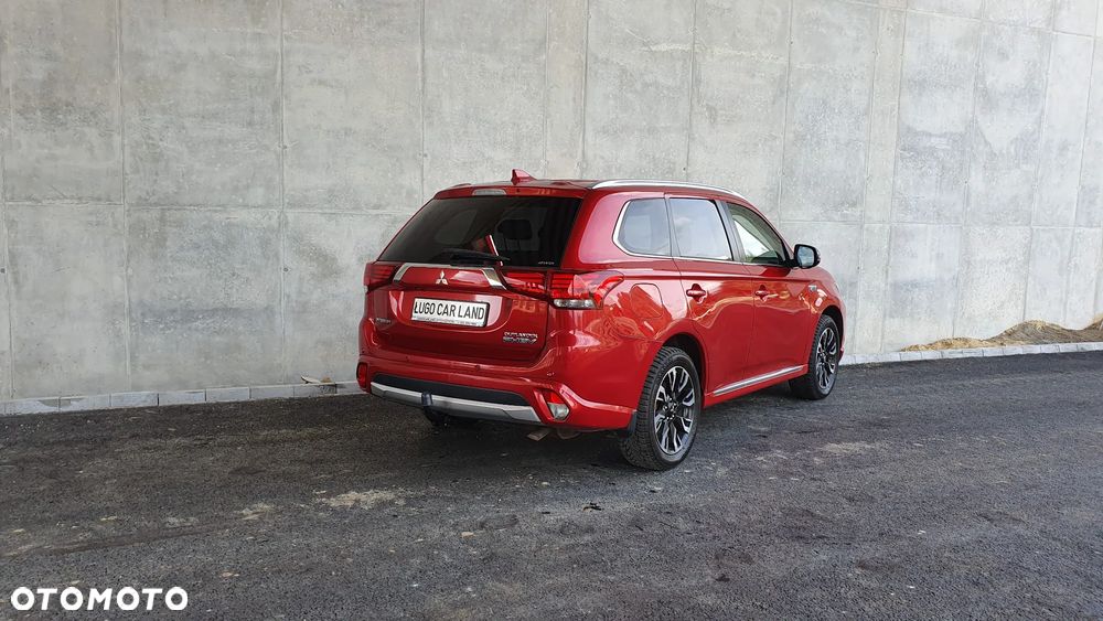 Mitsubishi Outlander PHEV Instyle NAVI + - 4