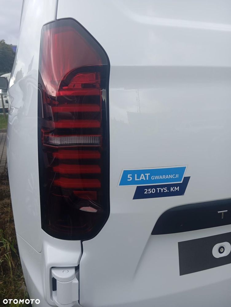 Volkswagen Transporter - 16