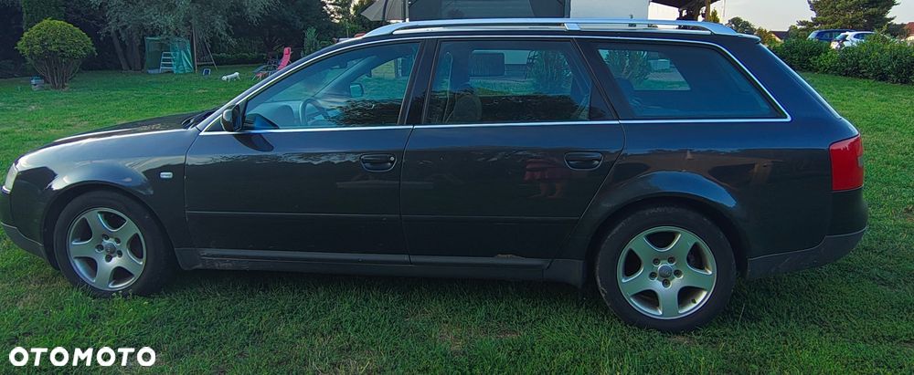 Audi A6 Avant - 1