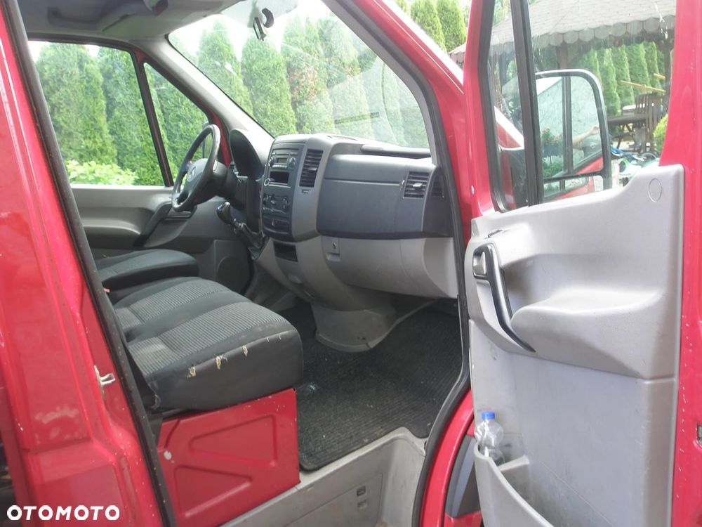 Mercedes-Benz Sprinter - 15
