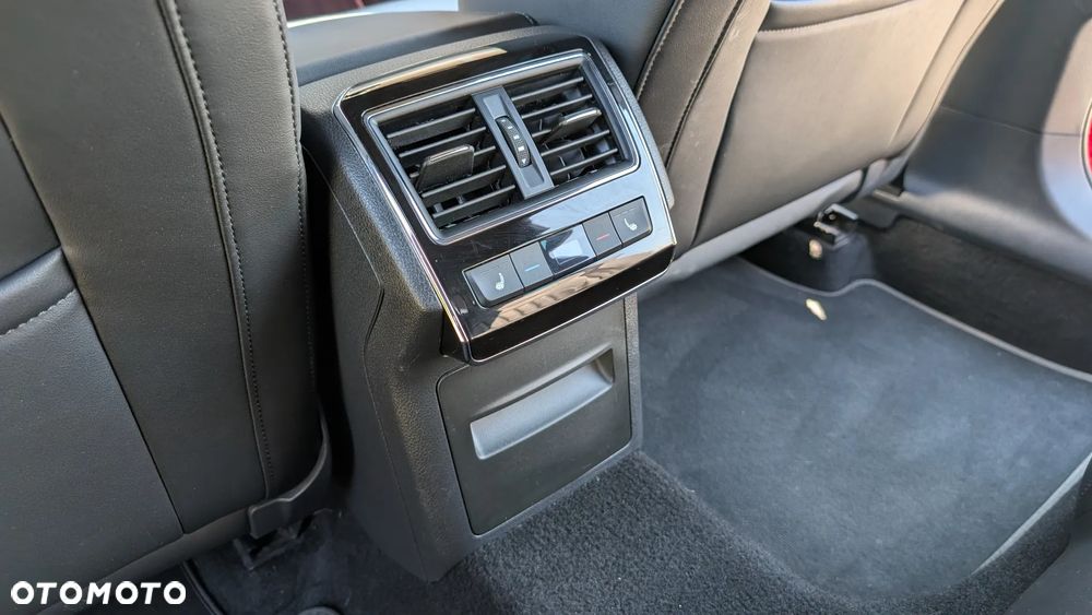 Skoda Superb 2.0 TSI 4x4 L&K DSG - 17