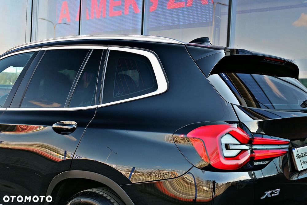 BMW X3 xDrive20i - 11