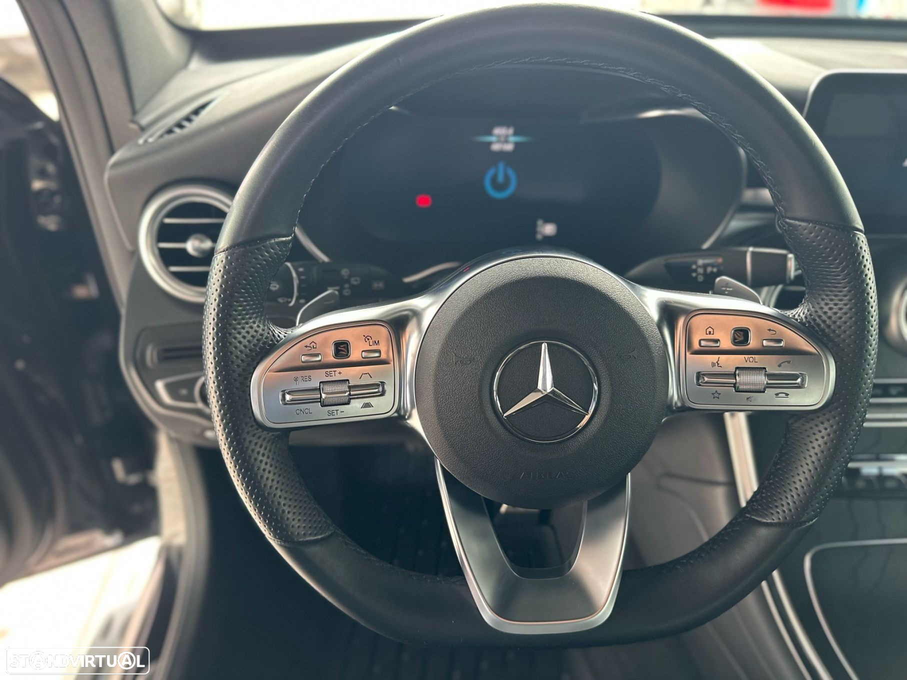 Mercedes-Benz GLC 300 - 15