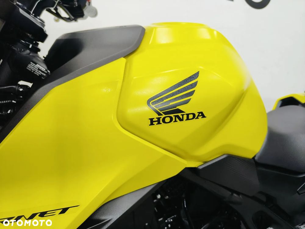 Honda Hornet - 24