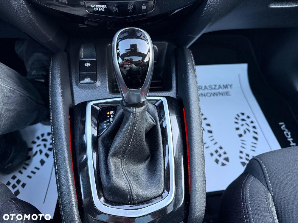 Nissan Qashqai 1.3 DIG-T MHEV Xtronic N-Connecta - 23