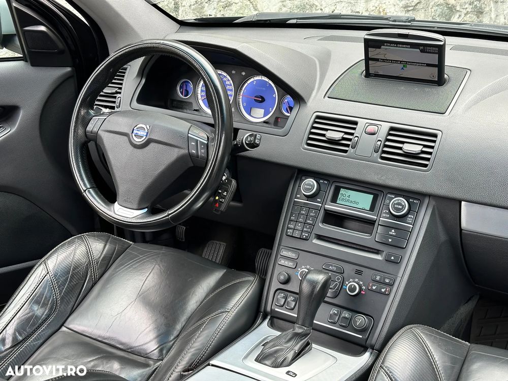 Volvo XC 90 D5 AWD Geartonic RDesign - 13