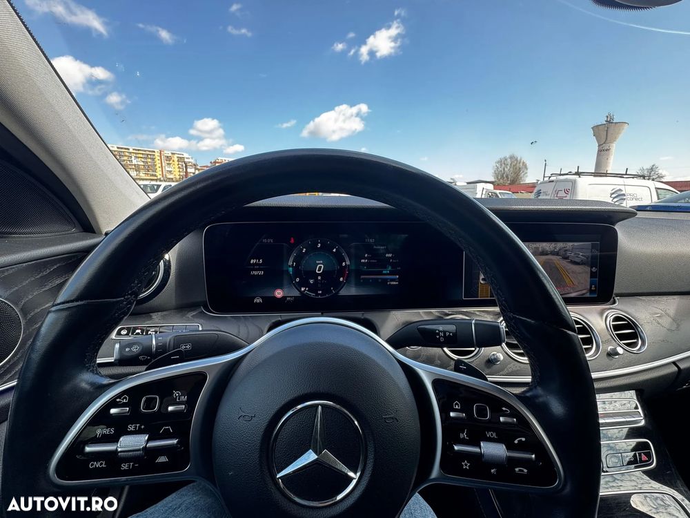 Mercedes-Benz E 220 d 4MATIC 9G-TRONIC Exclusive - 18