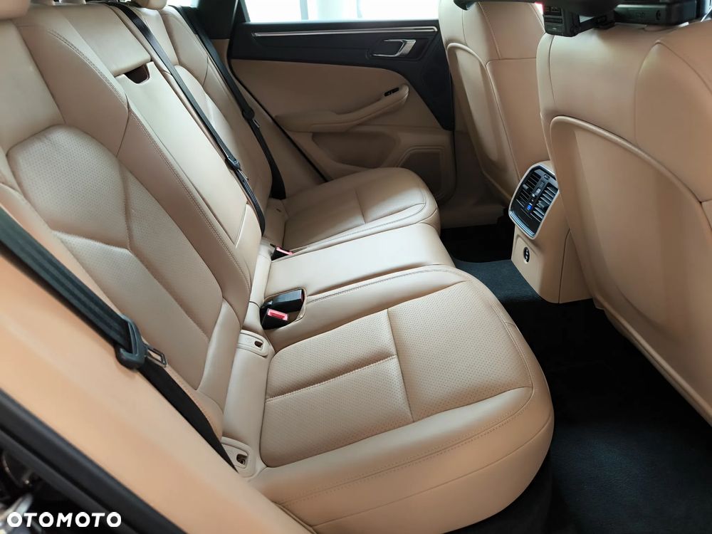 Porsche Macan Standard - 19