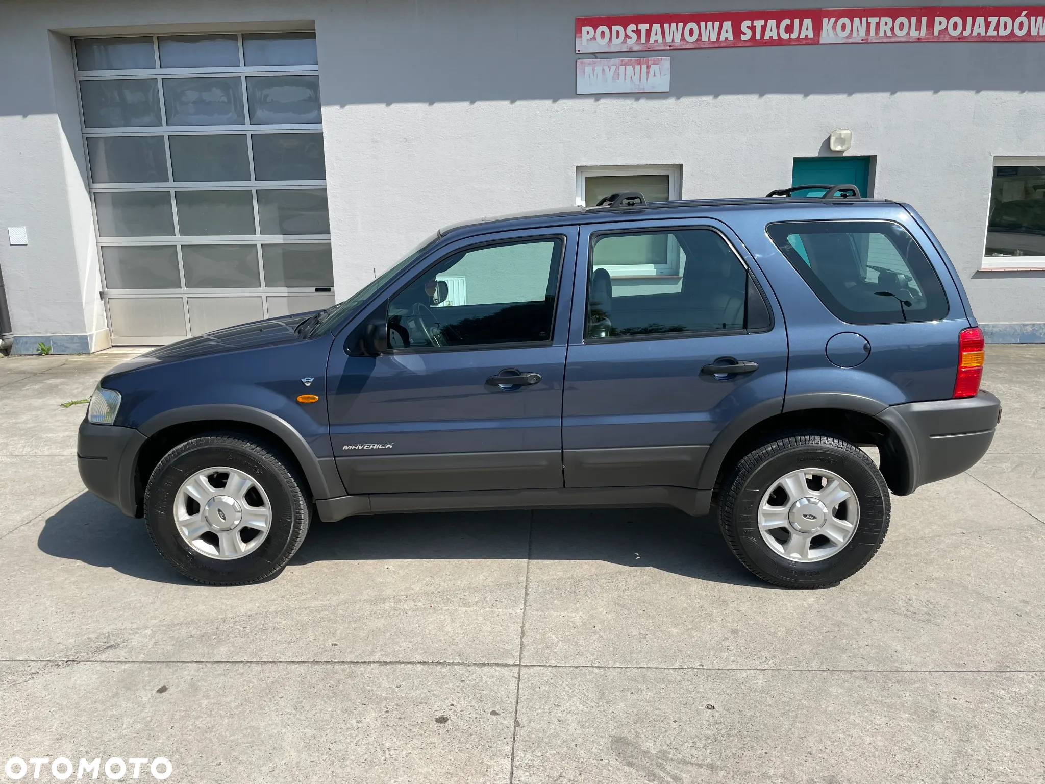 Ford Maverick 3.0 V6 Limited - 8