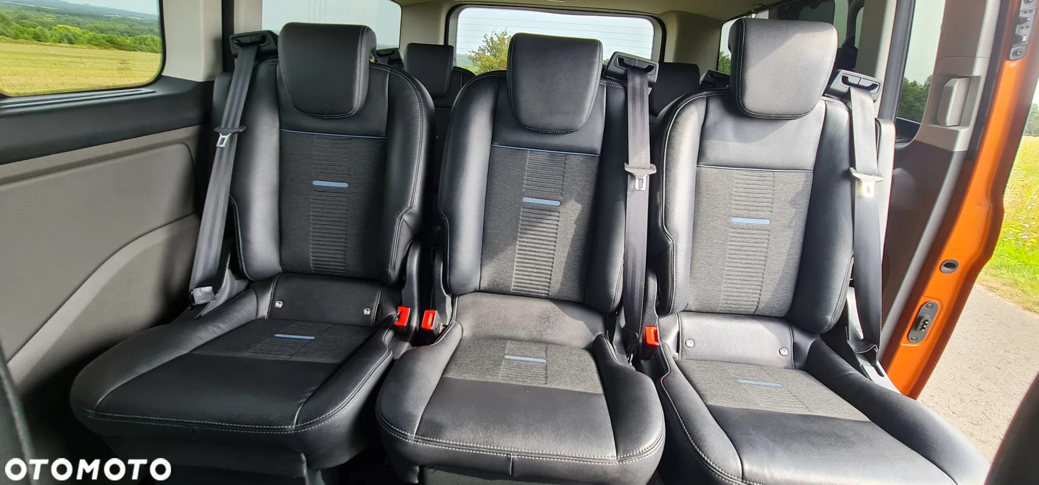 Ford Tourneo Custom 320 L2H1 VA Autm Active - 21