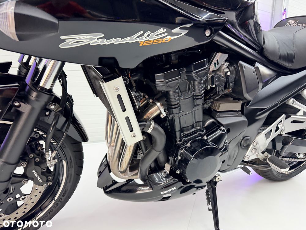 Suzuki Bandit - 16