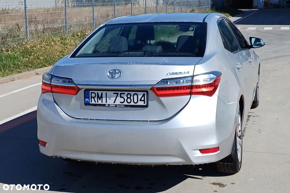 Toyota Corolla 1.4 D-4D Premium - 4