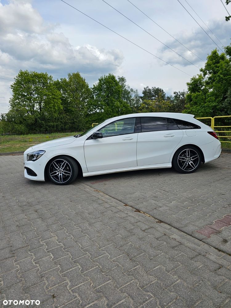 Mercedes-Benz CLA 220 4-Matic AMG Line - 8