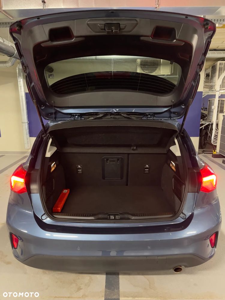 Ford Focus 1.0 EcoBoost Titanium Business - 9