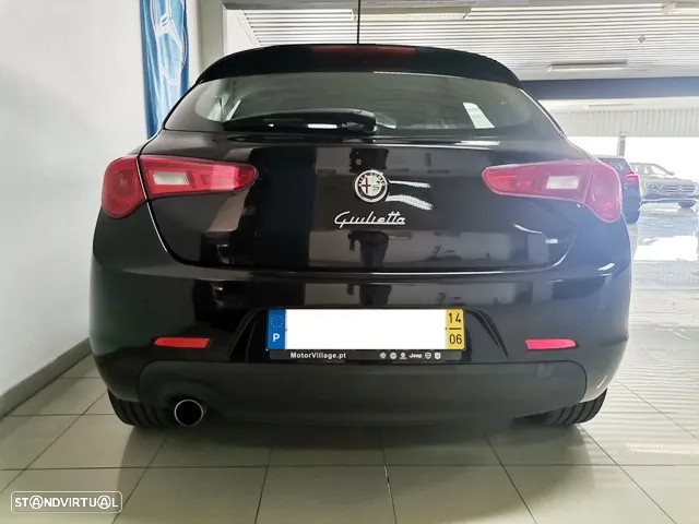 Alfa Romeo Giulietta 1.6 JTDm Distinctive - 4