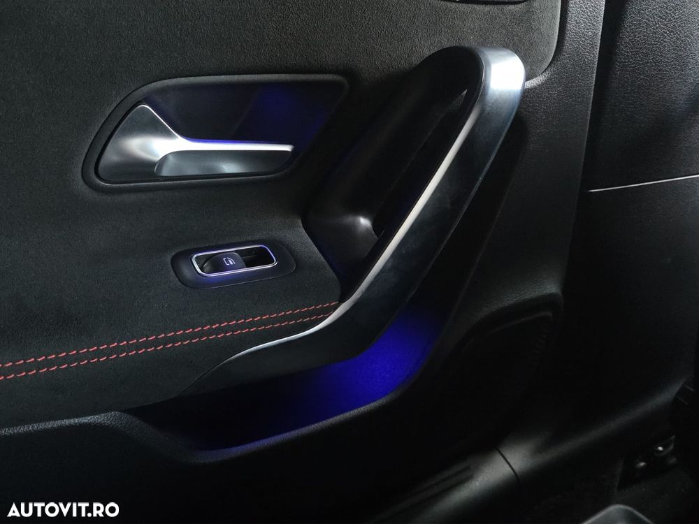 Mercedes-Benz A 200 - 18