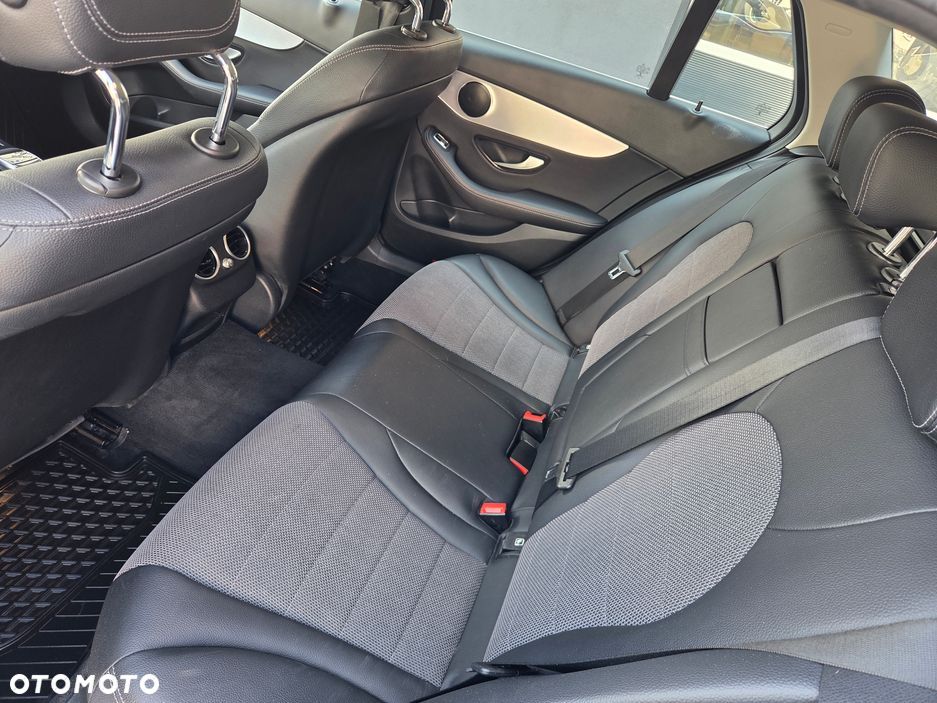 Mercedes-Benz Klasa C 220 d 9G-TRONIC - 16