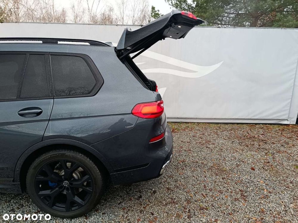 BMW X7 - 31