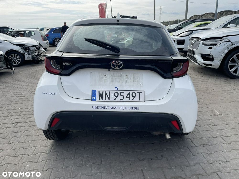 Toyota Yaris 1.5 Active - 10