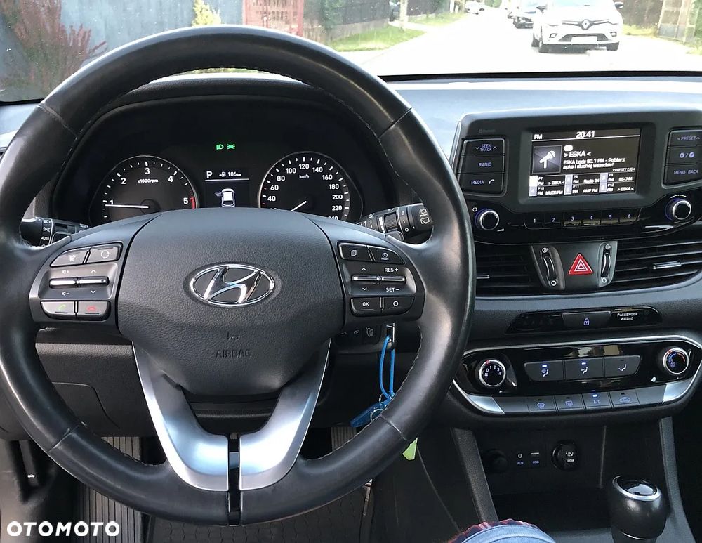 Hyundai i30 1.6 CRDi BlueDrive Comfort DCT - 18