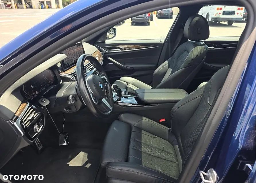 BMW Seria 5 530i xDrive M Sport Edition - 7