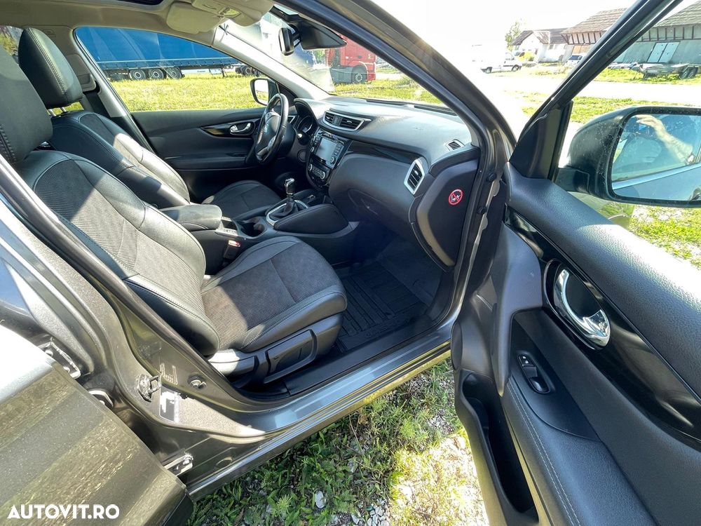 Nissan Qashqai DIG-T Start/Stop Tekna - 16