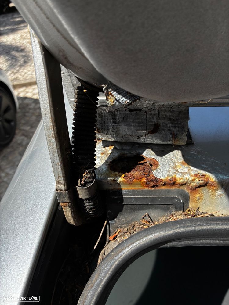 Mercedes-Benz E 220 - 23