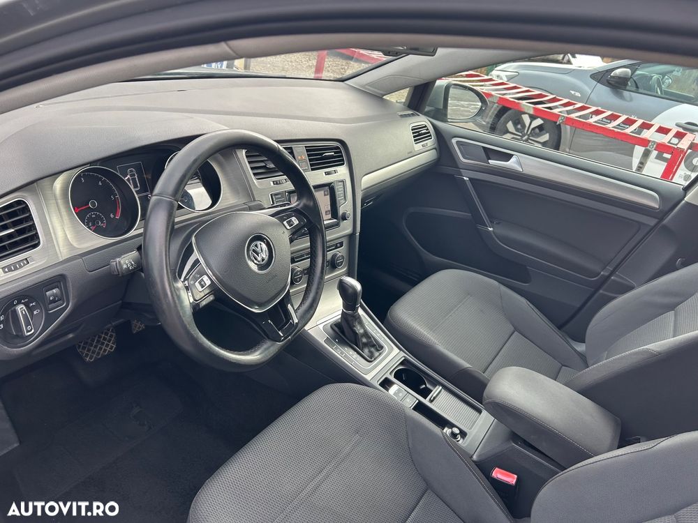 Volkswagen Golf 1.6 TDI BlueMotion Technology DSG Comfortline - 16