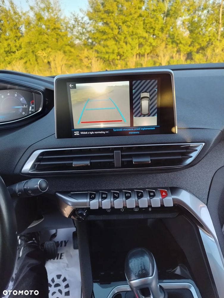 Peugeot 3008 1.2 PureTech Allure Pack S&S - 12