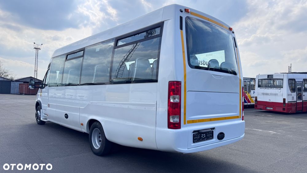 Irisbus Iveco / DURISOTTI / -28miejsc /euro5/ mała klima / winda / 114000 zł netto - 3