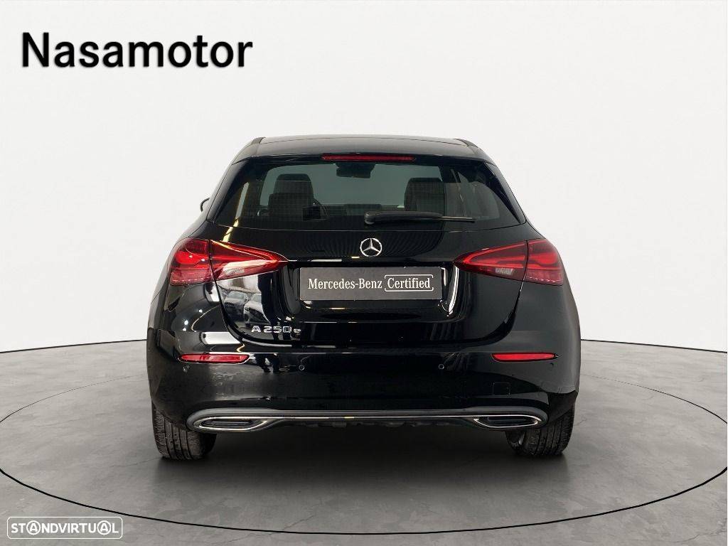 Mercedes-Benz A 250 e - 3