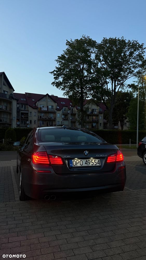 BMW Seria 5 530d xDrive - 4