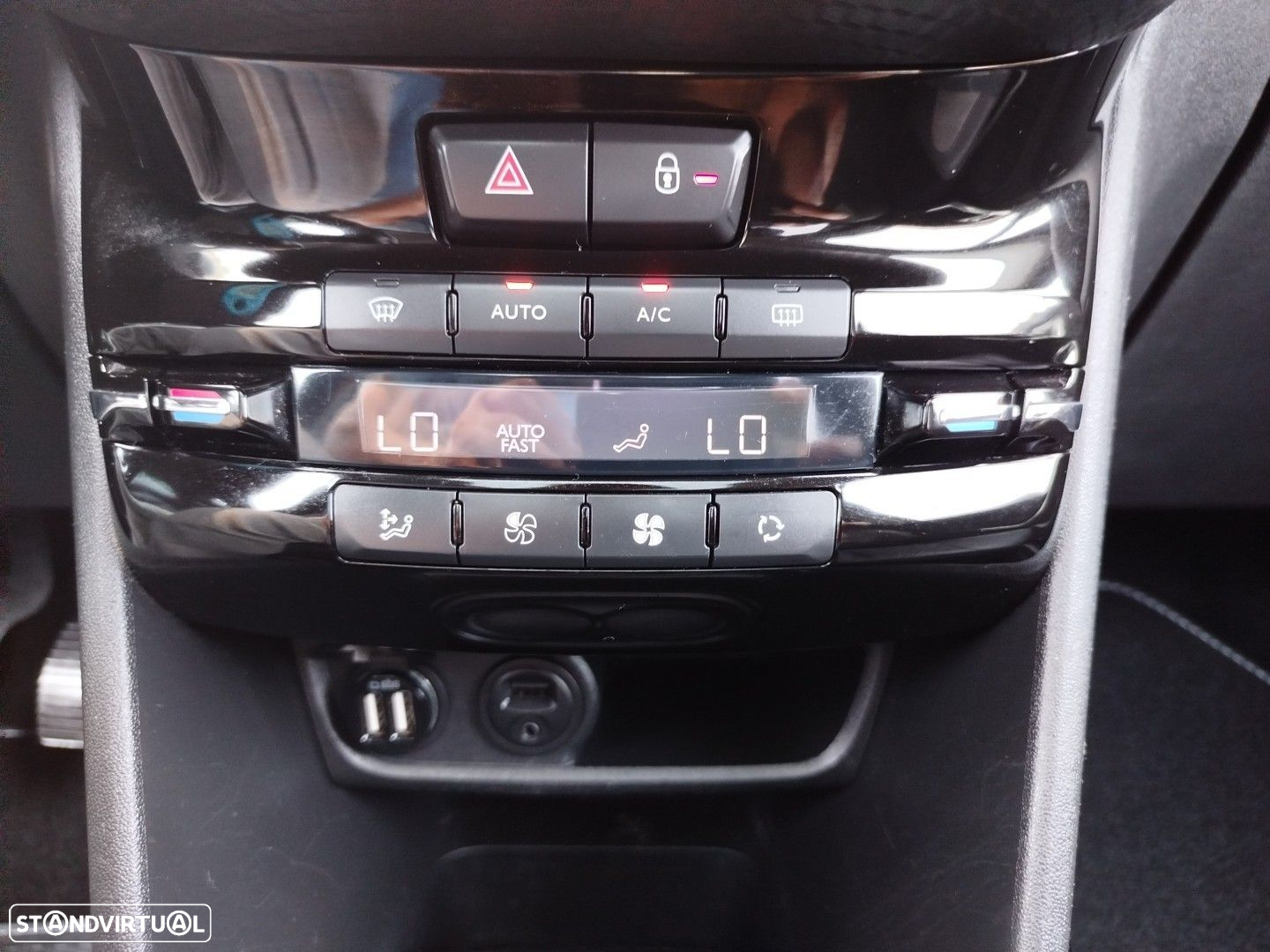 Peugeot 2008 1.2 PureTech Allure - 25