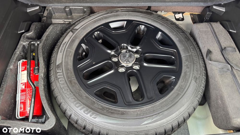 Jeep Renegade 1.4 MultiAir Limited - 33