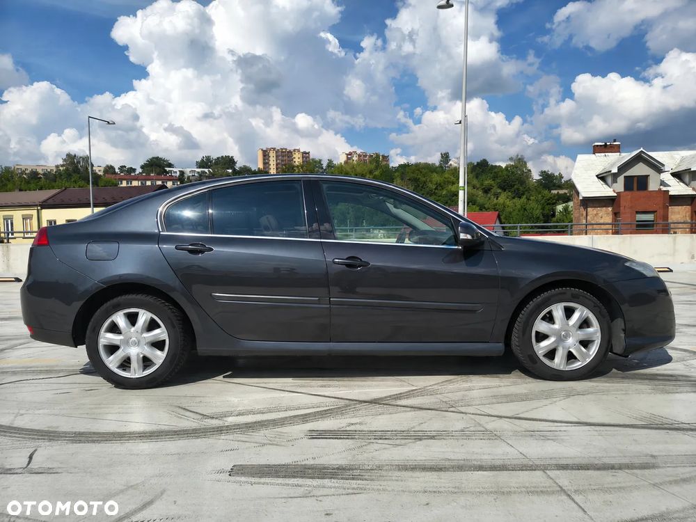 Renault Laguna 2.0 DCi Dynamique - 9