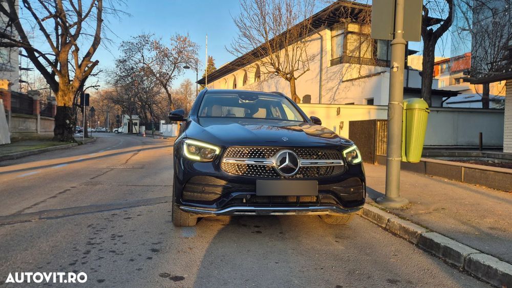 Mercedes-Benz GLC 300 4MATIC MHEV - 2