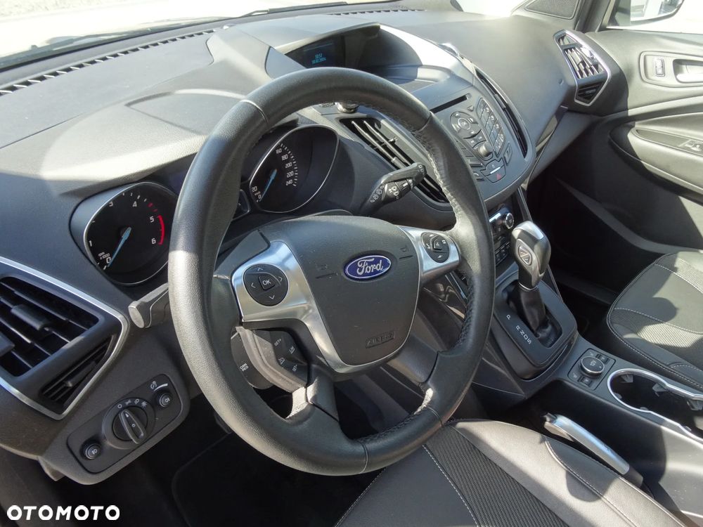 Ford Kuga 2.0 TDCi 4x4 Trend - 13