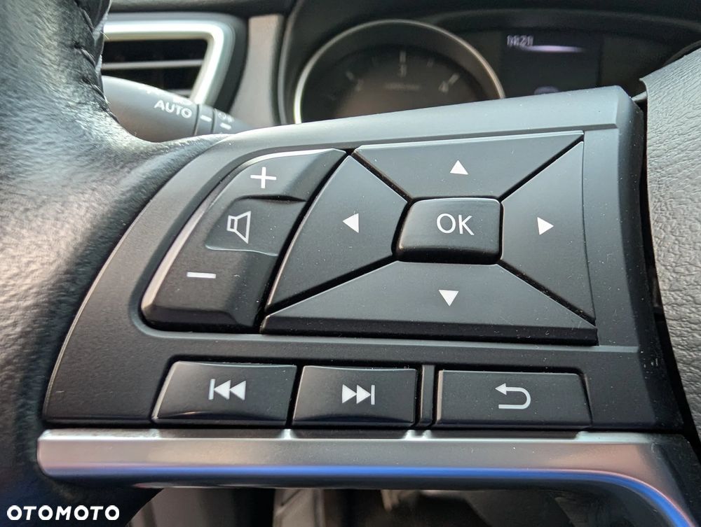 Nissan Qashqai 1.5 dCi N-CONNECTA - 28