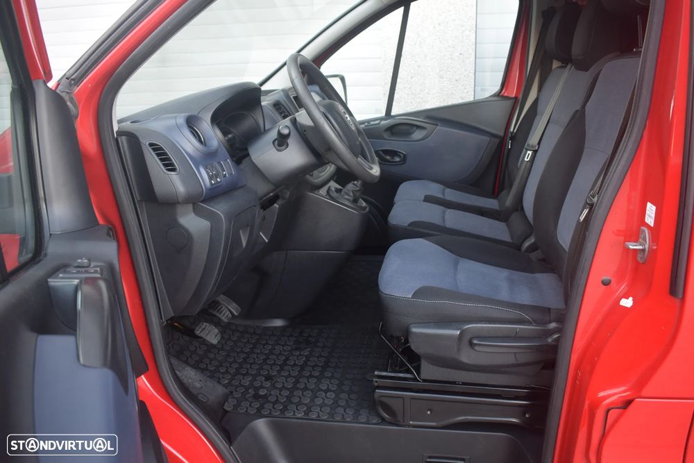 Opel VIVARO L1H1 - 18