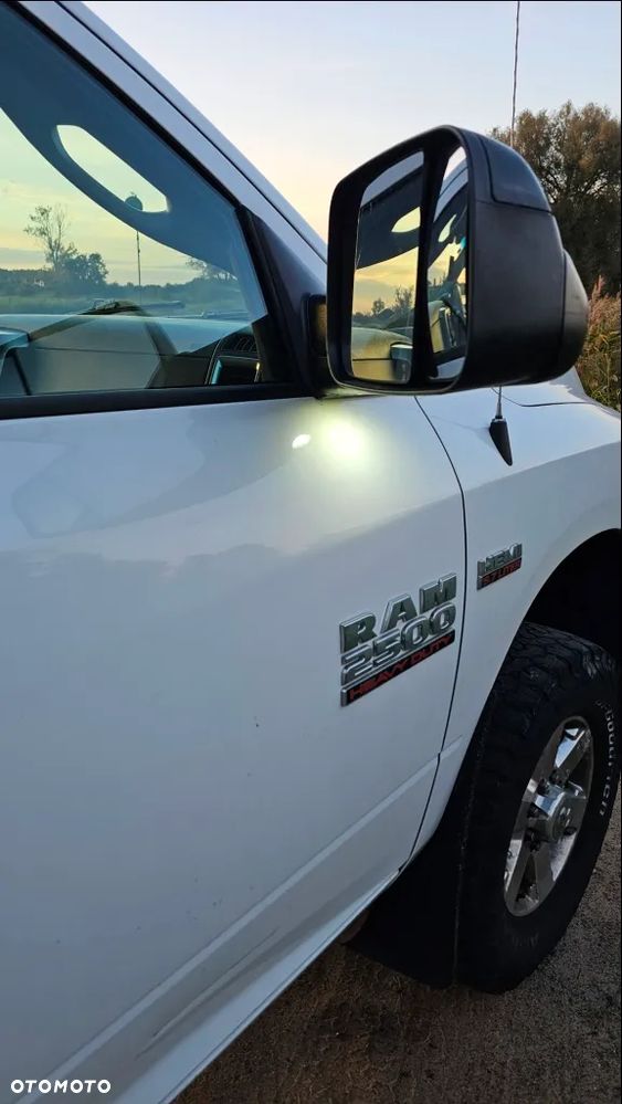 Dodge RAM - 17