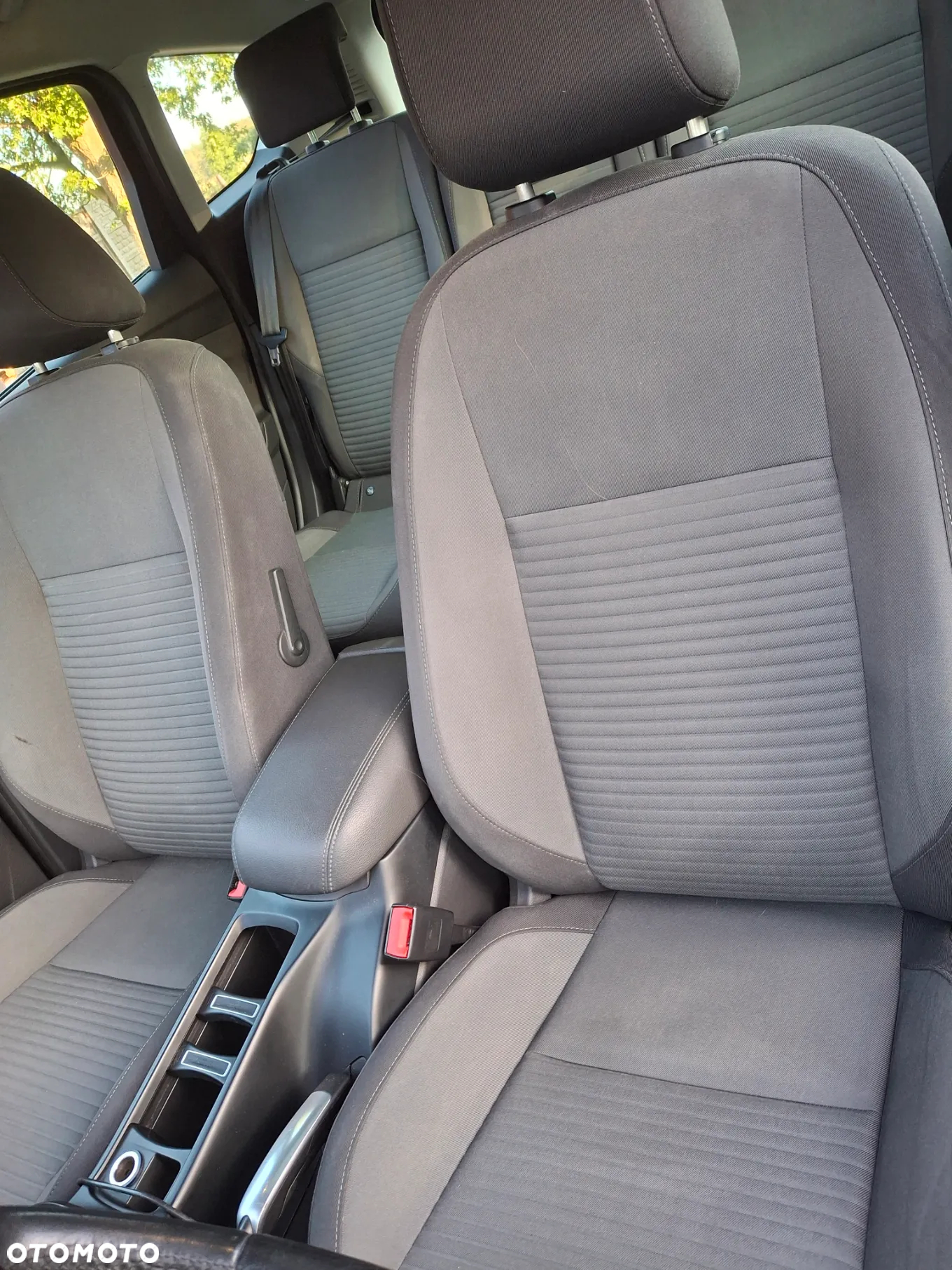 Ford C-MAX 1.5 TDCi Titanium - 8