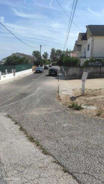Vendo Terreno com Projecto de Arquitetura Aprovado - Grande imagem: 3/12
